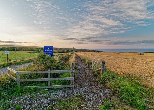 Path to Boyne Bay