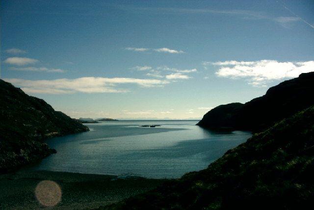 The less used lower path around the northern shore of Loch Trollamarig