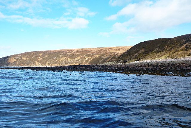 Cobble beach south of Cailleach Head