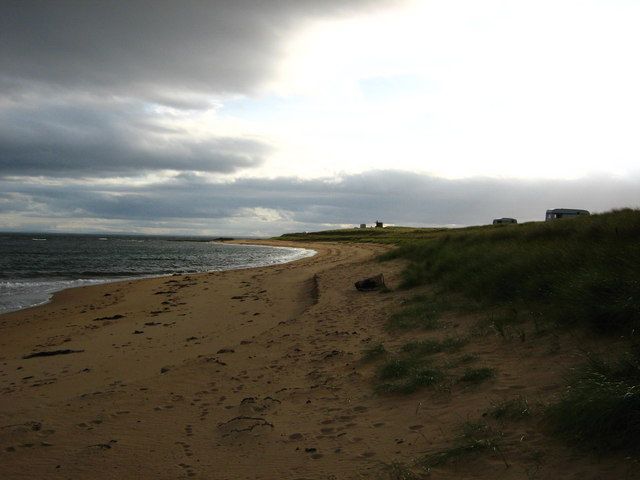 Beach near Lothbeg Point - looking south