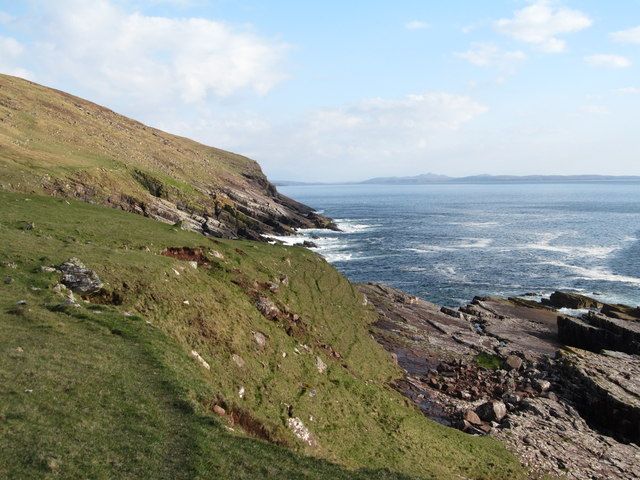 Beach and cove south of Balchladich Bay