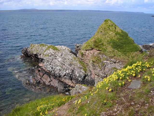 An interesting shoreline rock feature