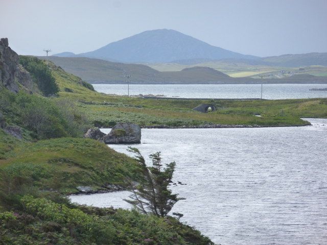 Tolstachaolais: along the shore of Loch a' Bhaile