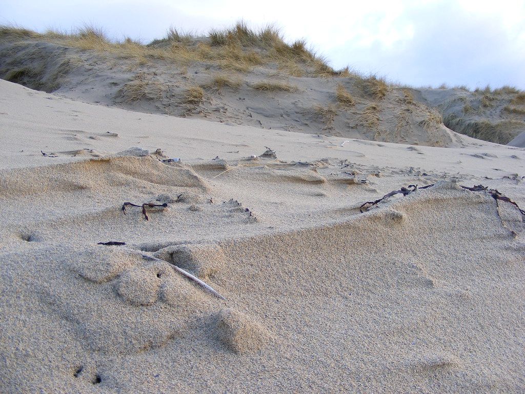 Sand dunes at Eoropie beach