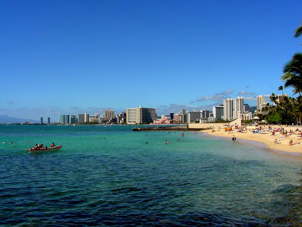 Outrigger Canoe Club Beach