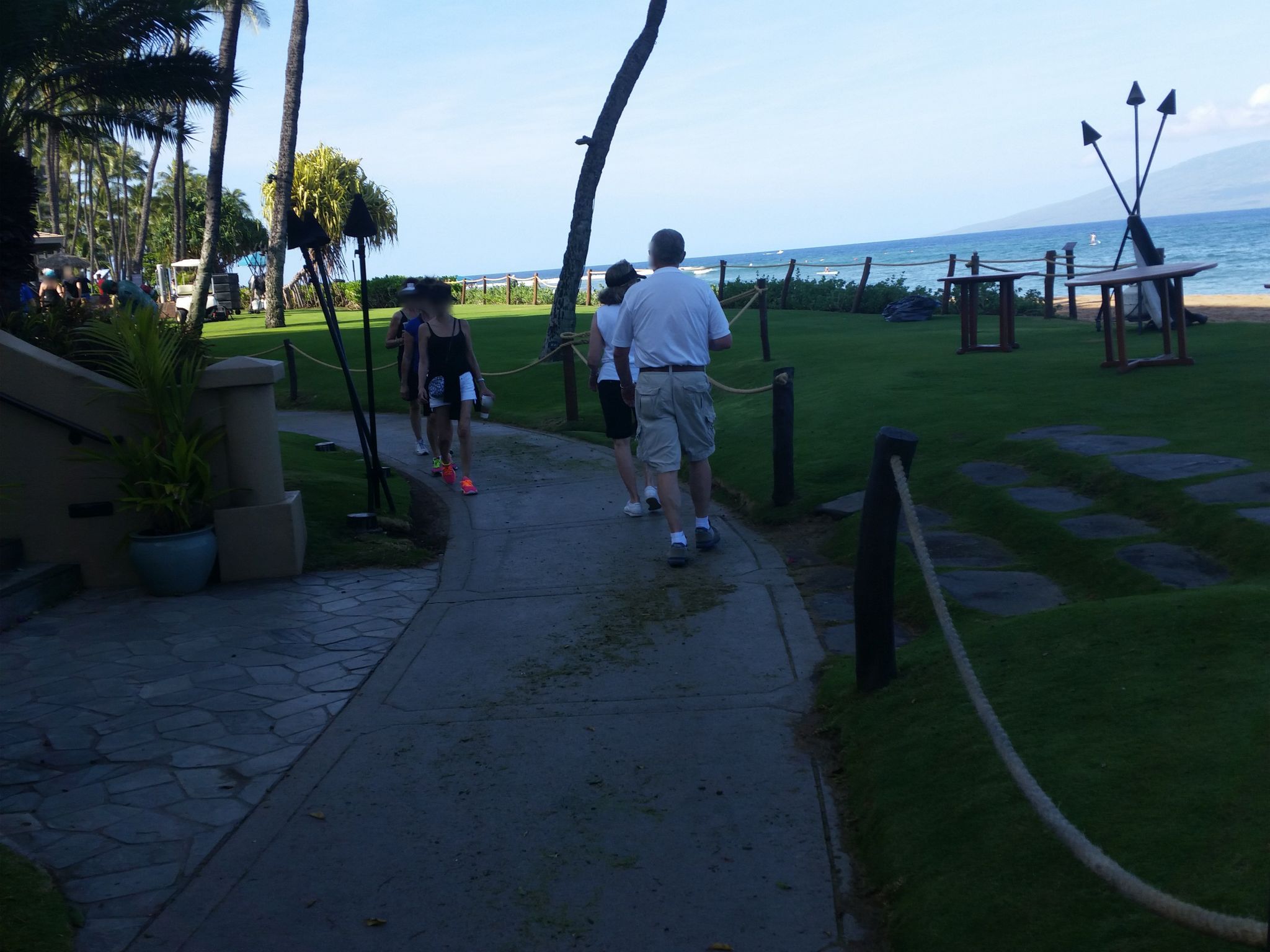 Wahine Peʻe Beach
