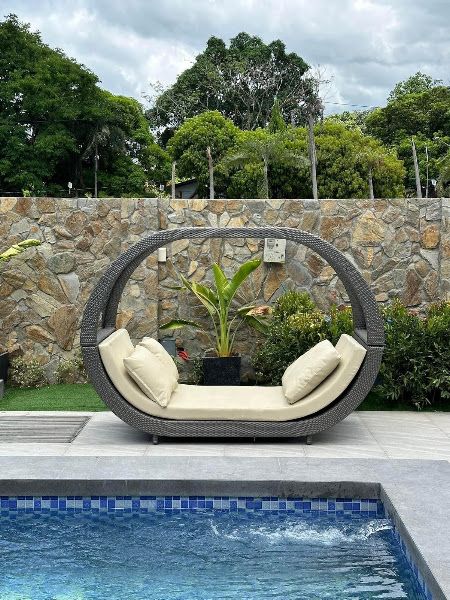 LuxVille Private Hotspring Resort