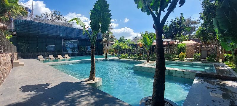 Cresta Monte Resort