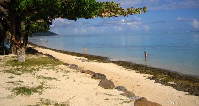 Beach -17.5207 -149.8481
