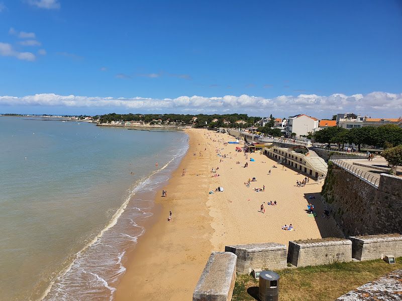 Beach Port-des-Barques