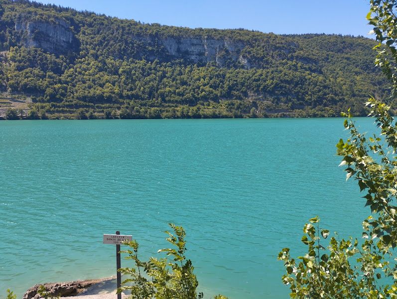 Beach Nantua 2