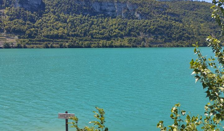 Beach Nantua 2