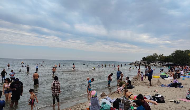 Bluffer's Beach