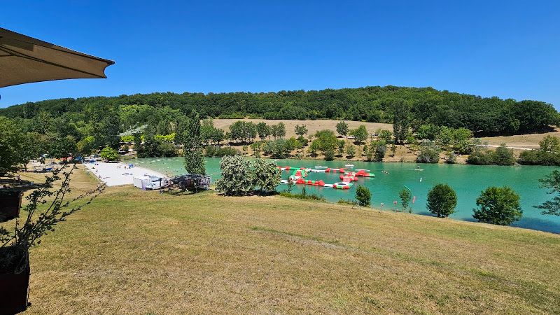 Beach Montcuq-en-Quercy-Blanc