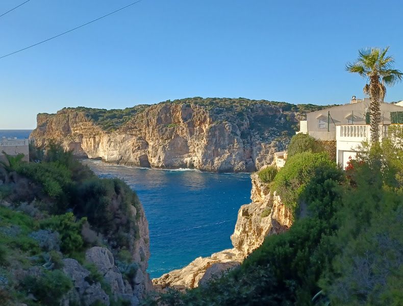 Cala en Porter (West)