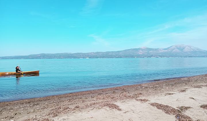 Akrotiri Beach