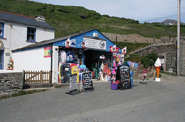 Trebarwith Strand Surf Shop