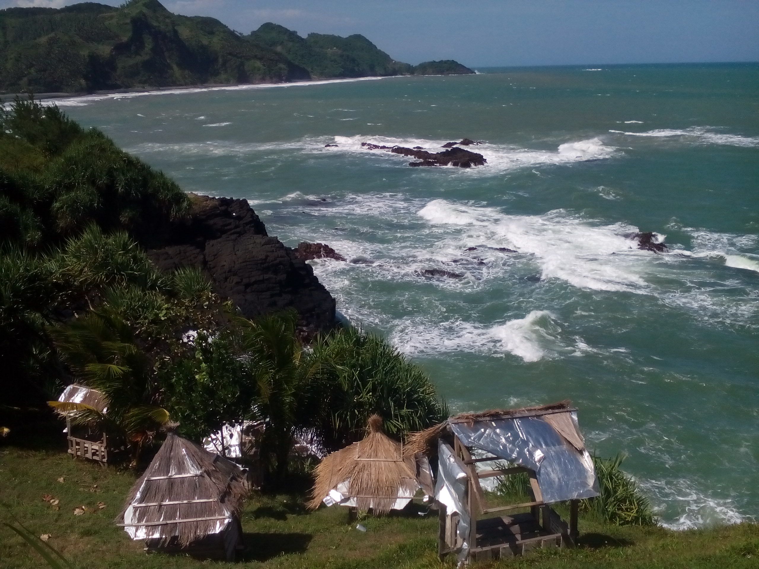 Pantai Pohon Batu