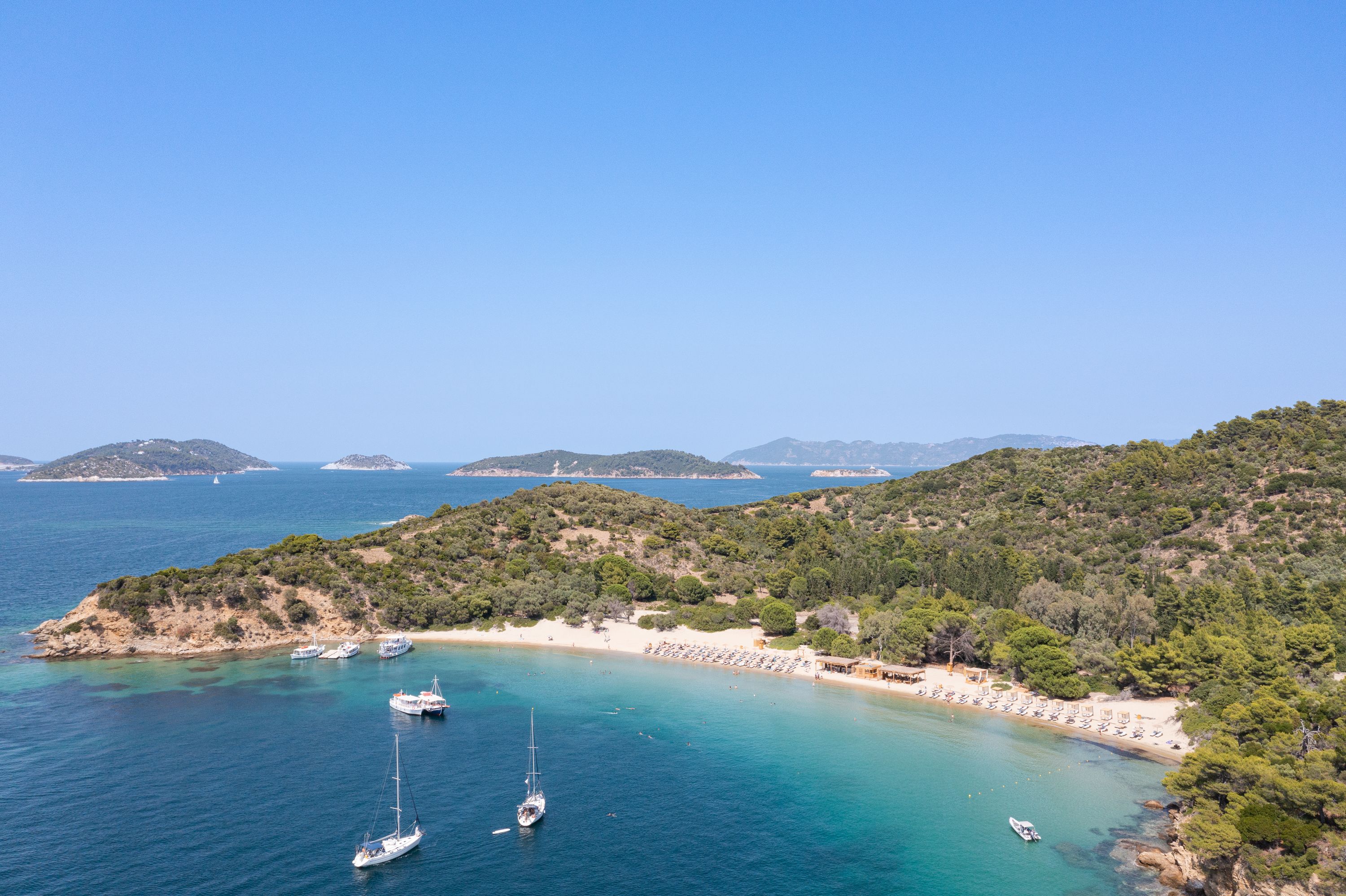 Tsougkrias Beach