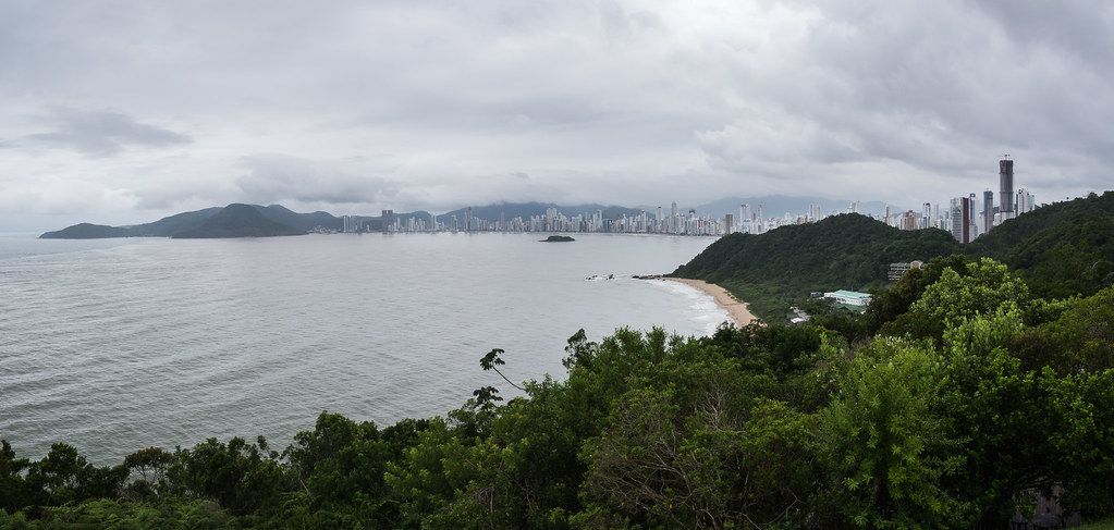 Praia dos Amores