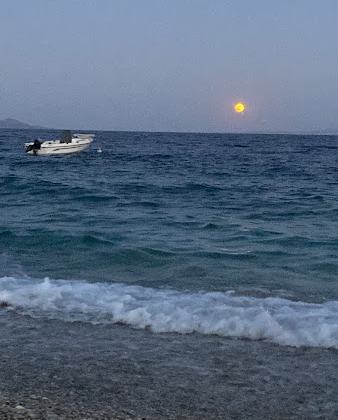 Kineta's Beach