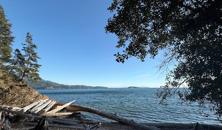 Miller's Landing Neighbourhood Beach