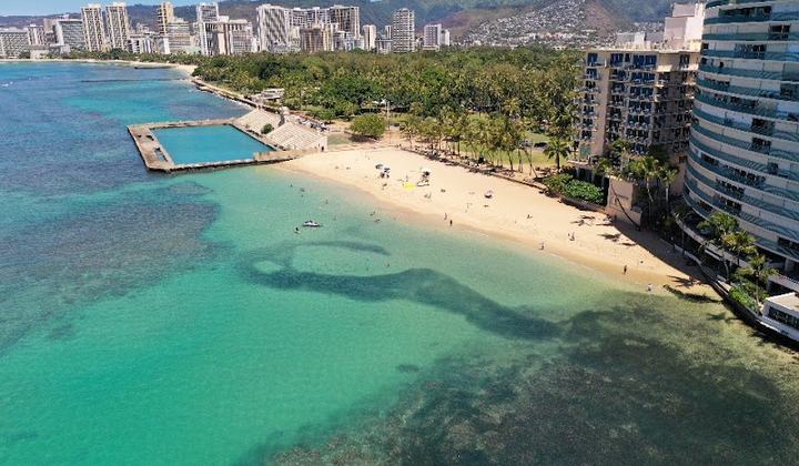 Kaimana beach