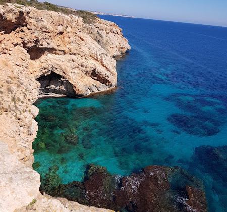 Cala Màrmols