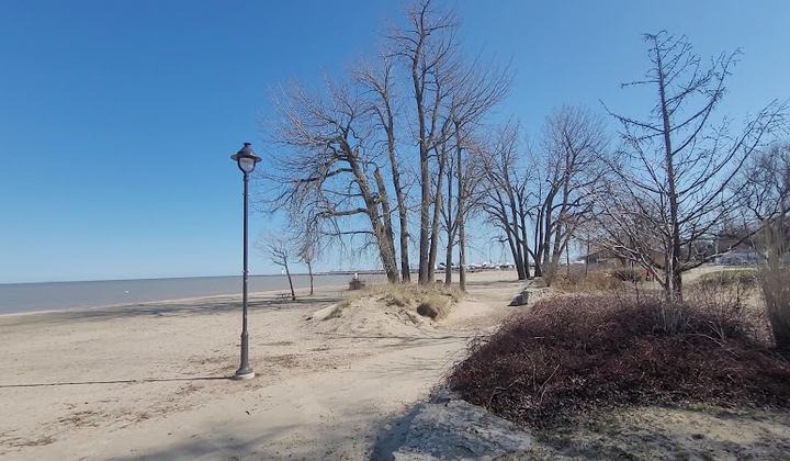 Lakeshore Park Beach