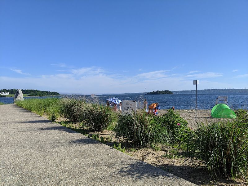 Grinnell's Beach