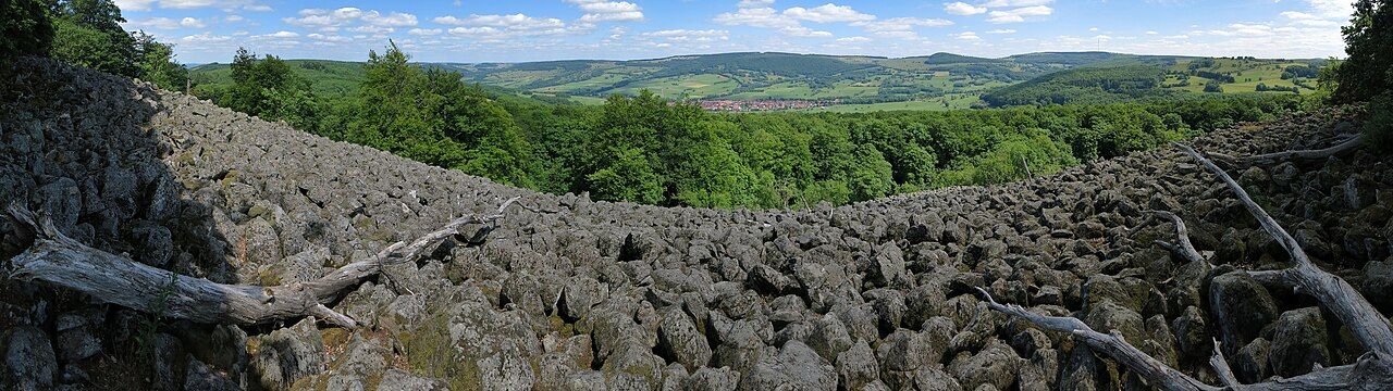 Schafstein bei Wüstensachsen