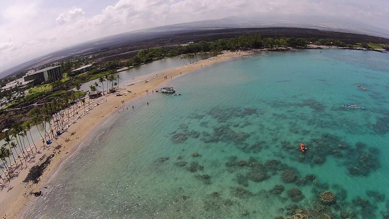 Anaehoomalu Beach
