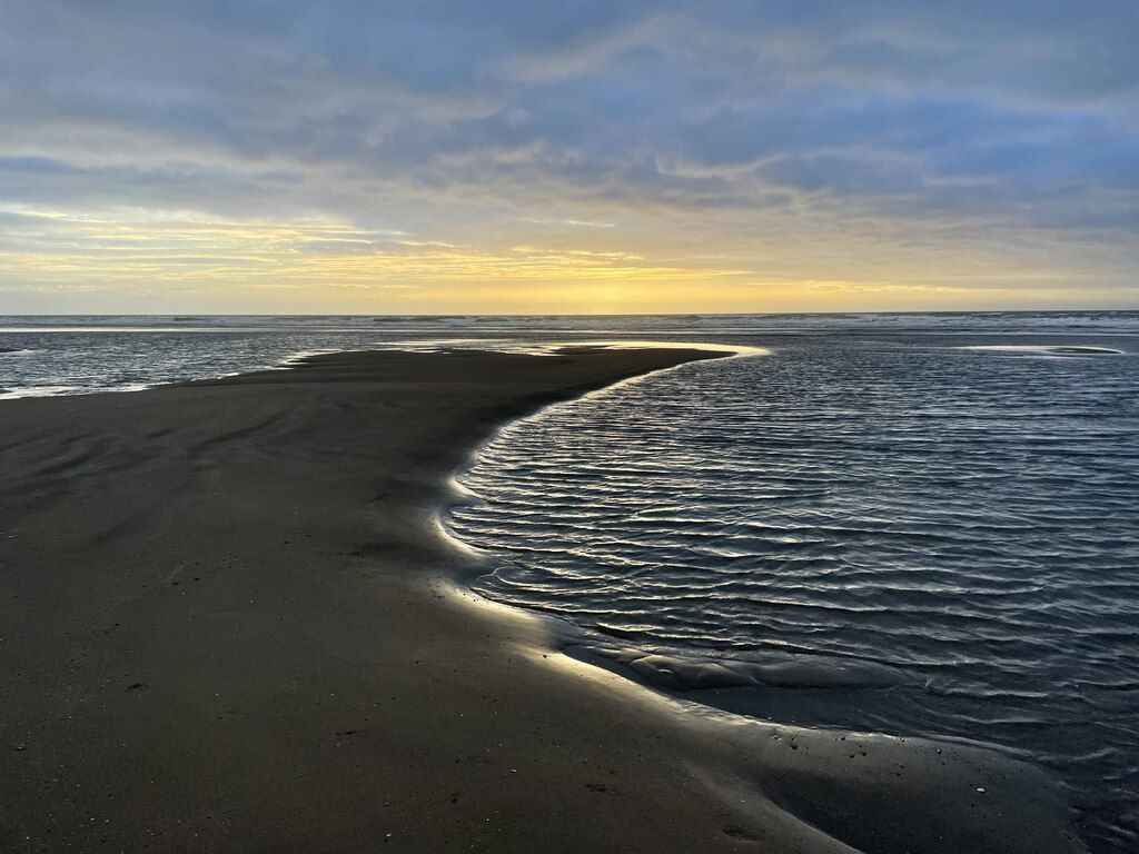 Traeth Ynyslas