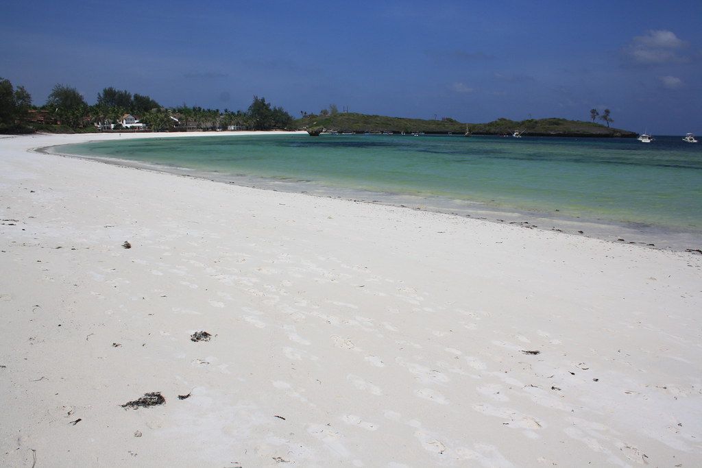 White Sand Beach