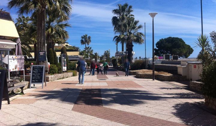 plage des Flots Bleus