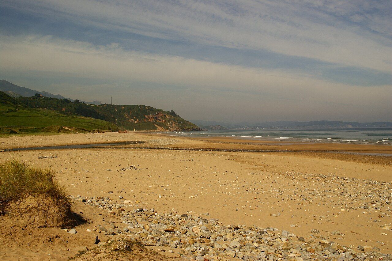 Playas de Berbes, Vega y La Sierra