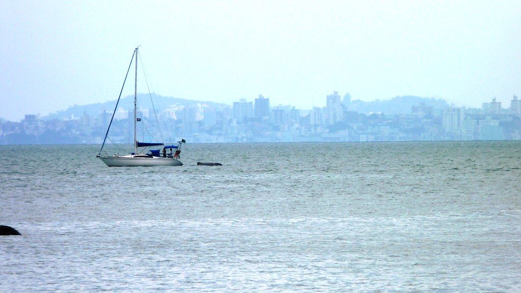 Praia da Barra do Sambaqui