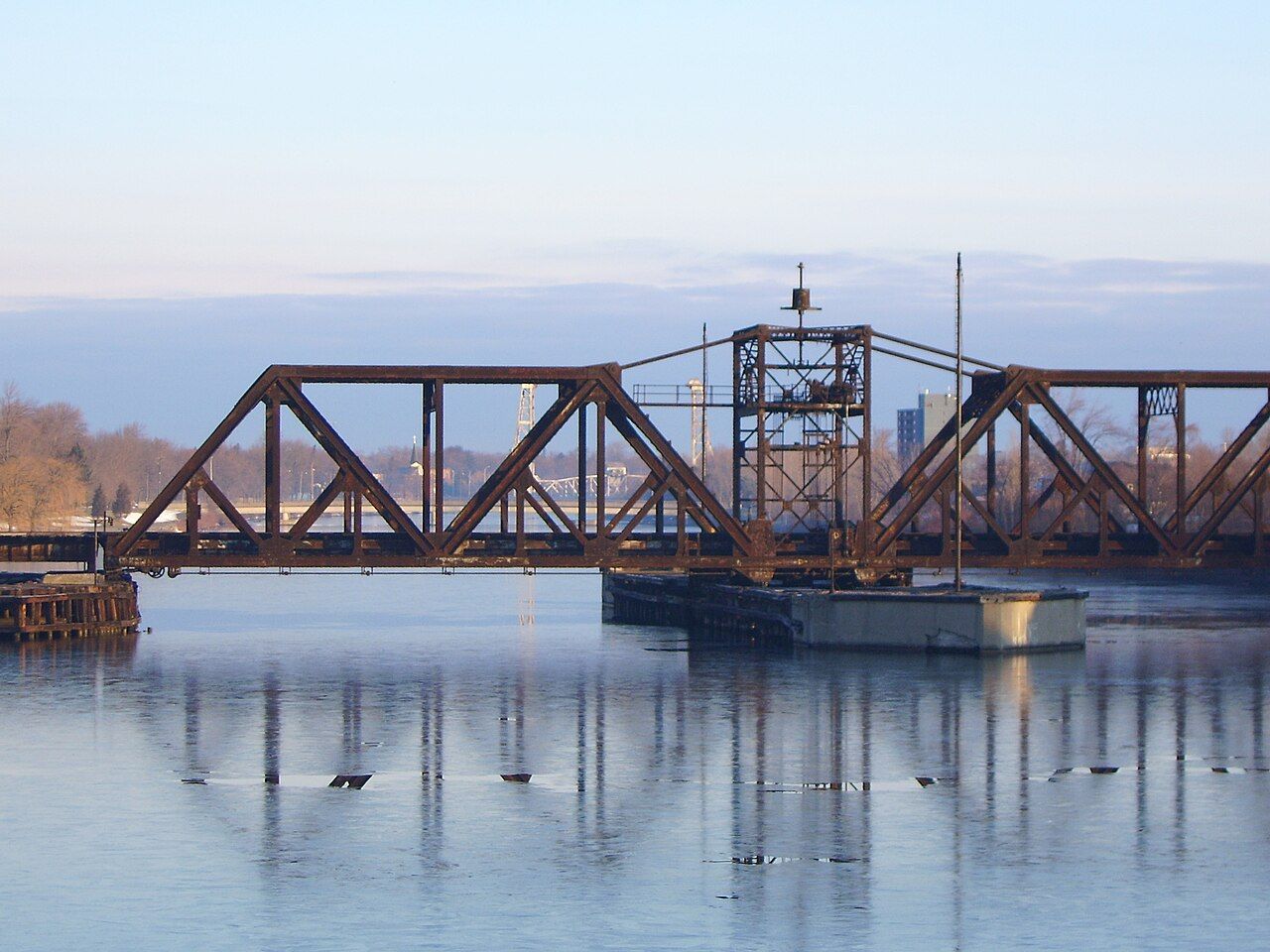 Ontario St Bridge