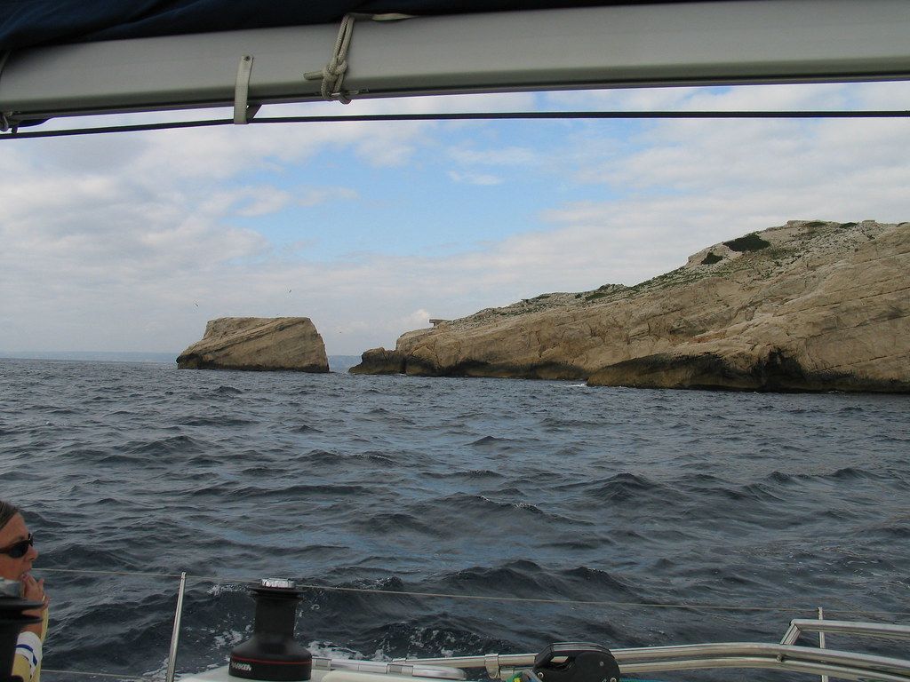 Cap Caveaux