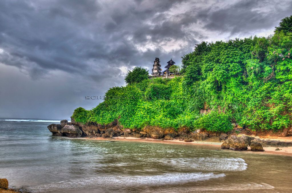 Geger Beach